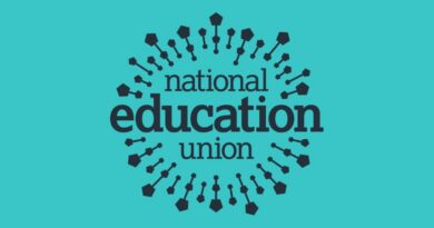 Warwickshire National Education Union donates £500